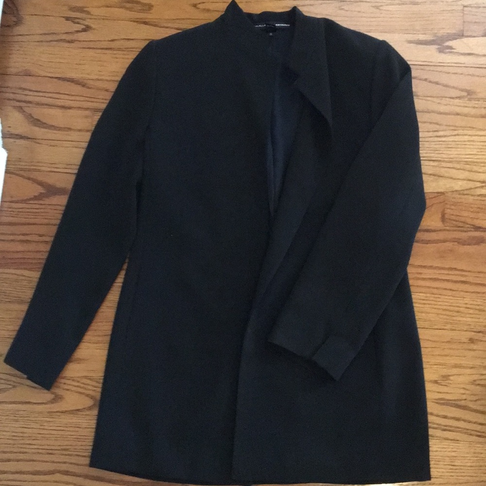 Blazer - Picture 2 of 4